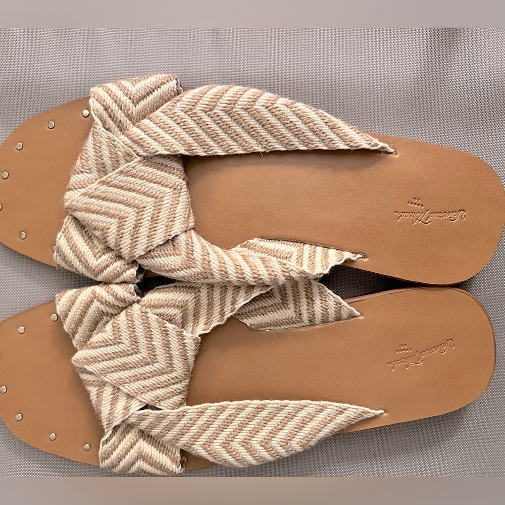 Universal Thread Fabric Sandals